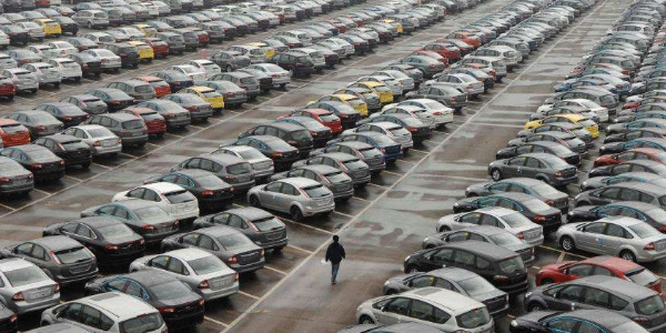 中國汽車流通協會：2月份汽車經銷商庫存係數為1.74, 同比下降9.8%
