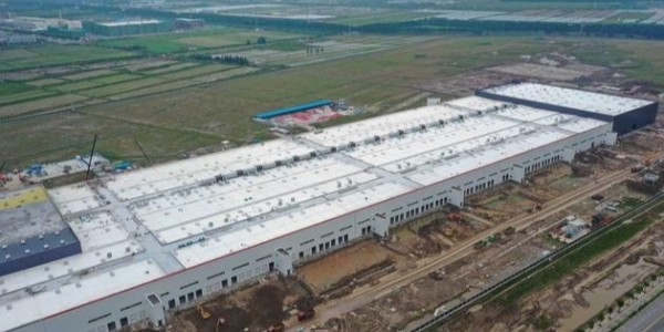 特斯拉上海工廠新突破：Model 3 周產可達 3000 輛